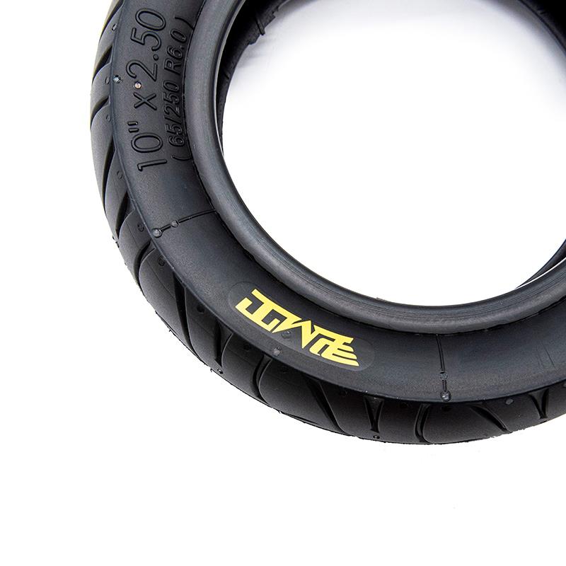 Pneu radial sem câmara E-Fire 65/250-6 (10x2,50-6)