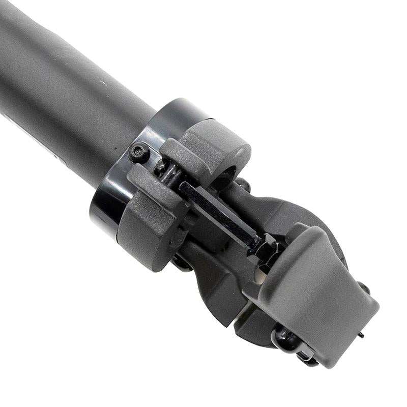 Schwarzer Mast Nienebot Max G2 Ninebot