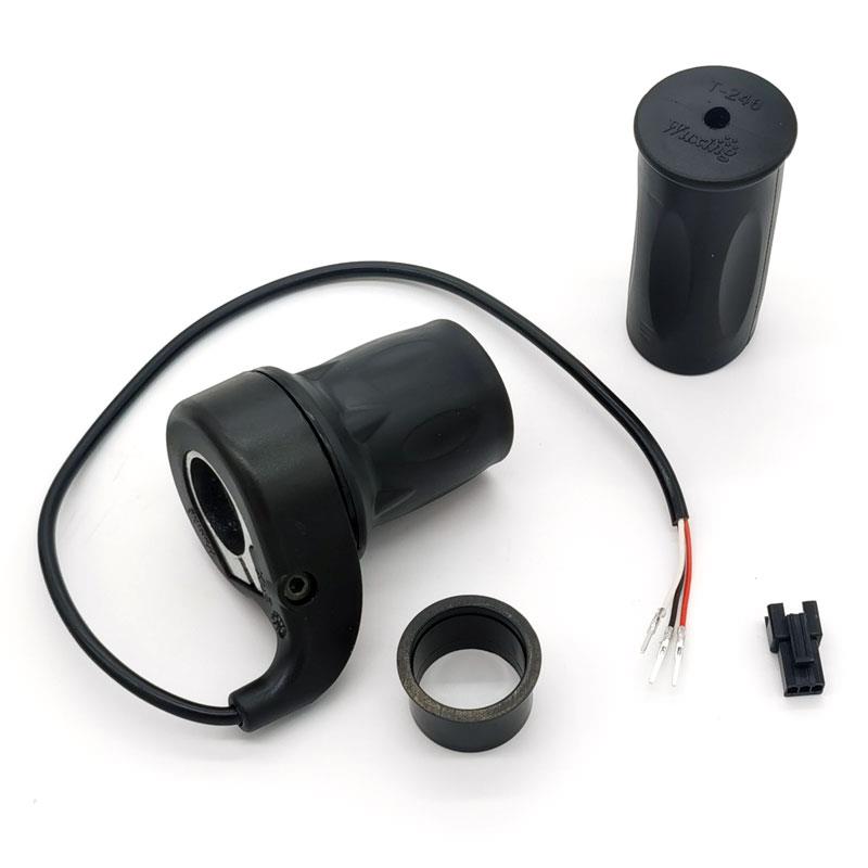 Accelerator handle with SM connector